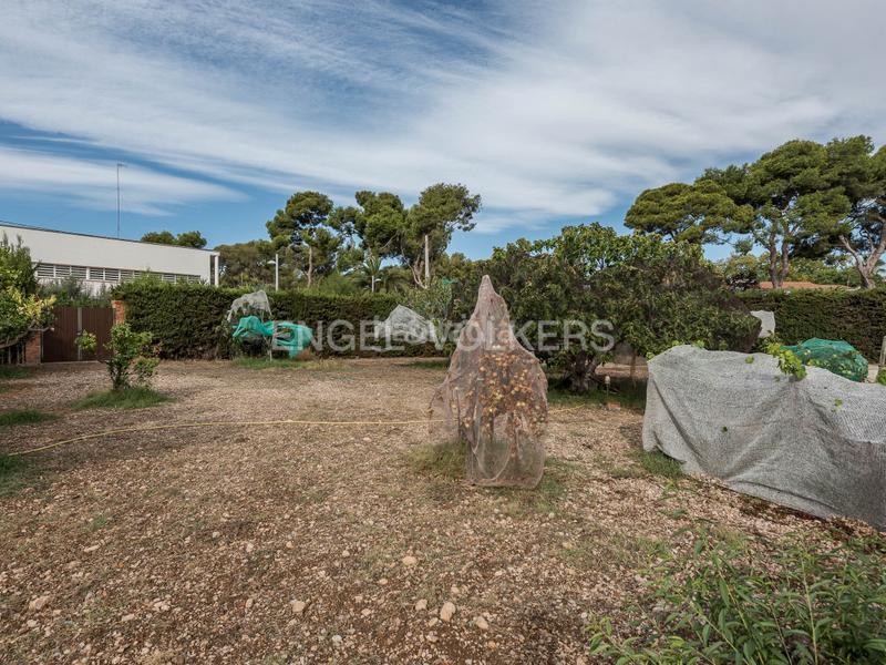 Foto 87fda6a7-bbe2-4965-8046-af561edaed24. Terreno residencial una joya en la exclusiva zona de terramar . en Sitges
