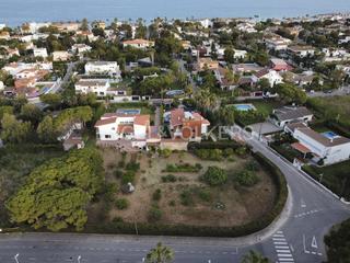 Terreny residencial a Can Girona - Terramar - Vinyet. Una joya en la exclusiva zona de terramar en sitges.