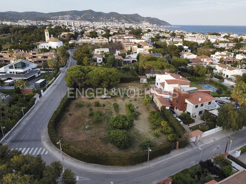 Foto d0349e49-0b69-4acf-9573-2a7a2035387a. Terreno residencial una joya en la exclusiva zona de terramar . en Sitges