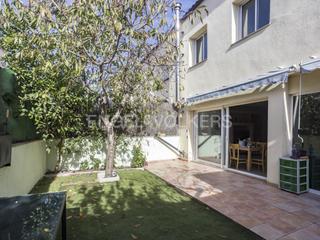 Casa a Cabanyes (Les). Amplia y soleada unifamiliar en les cabanyes