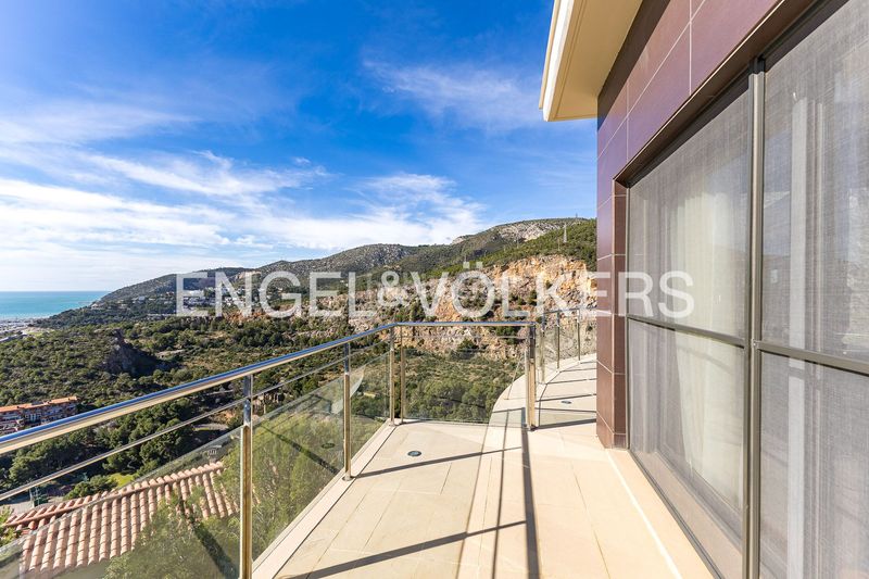 Foto 1e0eccd4-ba43-418f-ade1-9365636fd336. Casa amb calefacció aparcament piscina a les botigues de Sitges Sitges