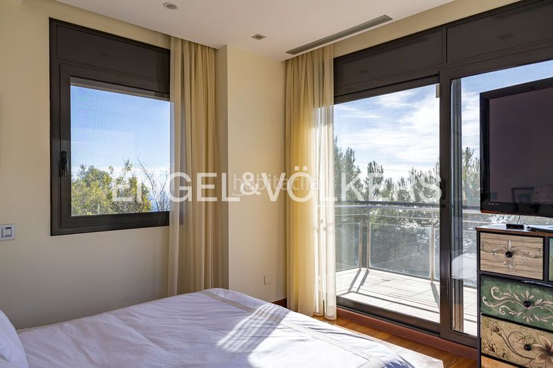 Foto 4f394a6b-ac1f-43e9-9bb2-42002e55d78e. Casa amb calefacció aparcament piscina a les botigues de Sitges Sitges