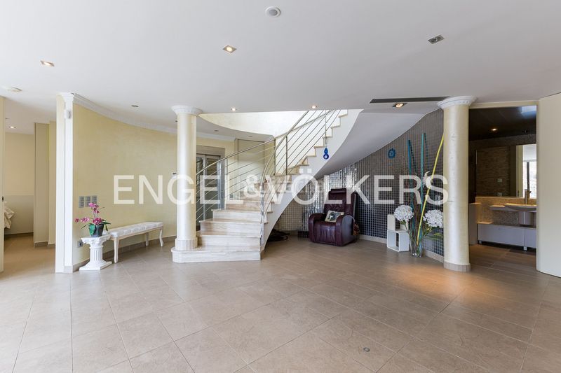 Foto 60f4d63b-f752-4168-b9c7-fccf9585788e. Casa amb calefacció aparcament piscina a les botigues de Sitges Sitges