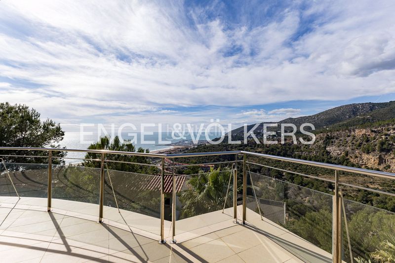Foto 9de0c458-eb79-4547-a7ca-0aa75e1574af. Casa amb calefacció aparcament piscina a les botigues de Sitges Sitges