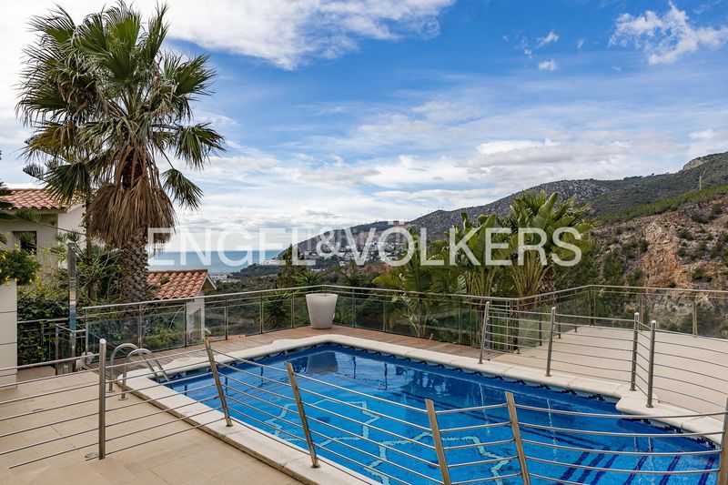 Foto a9b6abd9-ac72-44dd-92b8-5d85f6e5b620. Casa amb calefacció aparcament piscina a les botigues de Sitges Sitges