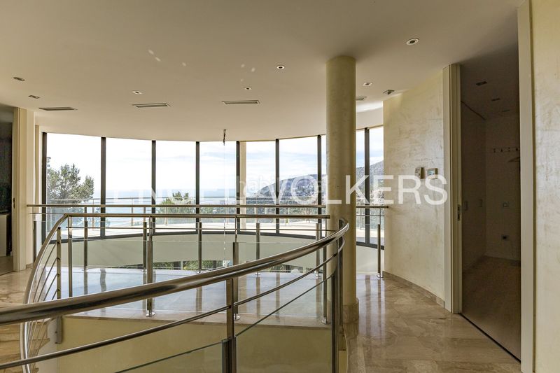 Foto c05d0e1f-5e1d-4fc8-a092-b89a4ac77516. Casa amb calefacció aparcament piscina a les botigues de Sitges Sitges