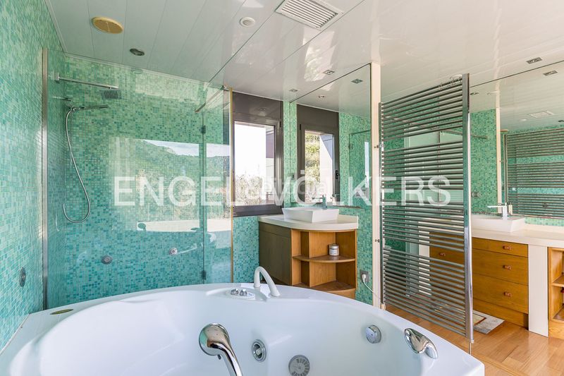 Foto de3837b9-abf4-42b1-b277-3dd30feea305. Casa amb calefacció aparcament piscina a les botigues de Sitges Sitges