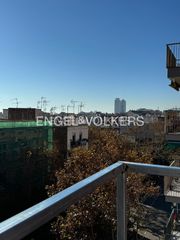 Dachwohnung in Poblenou. Ático dúplex con terraza a estrenar en poblenou