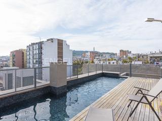 Piccolo appartamento in Raval. Apartamento de 2 dormitorios con terraza y piscina