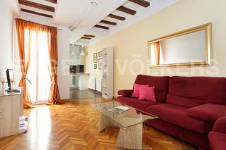 Appartement  Carrer d' estruc. Agradable apartamento junto a plaza cataluña