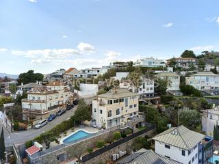 Rent House  Jordi de deu. Chalet independiente con vistas magnificas