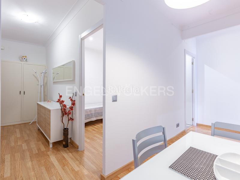Foto 5df2a2ed-f2f2-41e8-bc46-c3c415cc6914. Apartamento luminoso piso en eixample esquerra en Barcelona