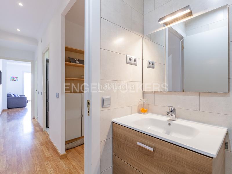 Foto 6a09af7d-67a7-4d78-9ec4-91dcbc0a87dc. Apartamento luminoso piso en eixample esquerra en Barcelona