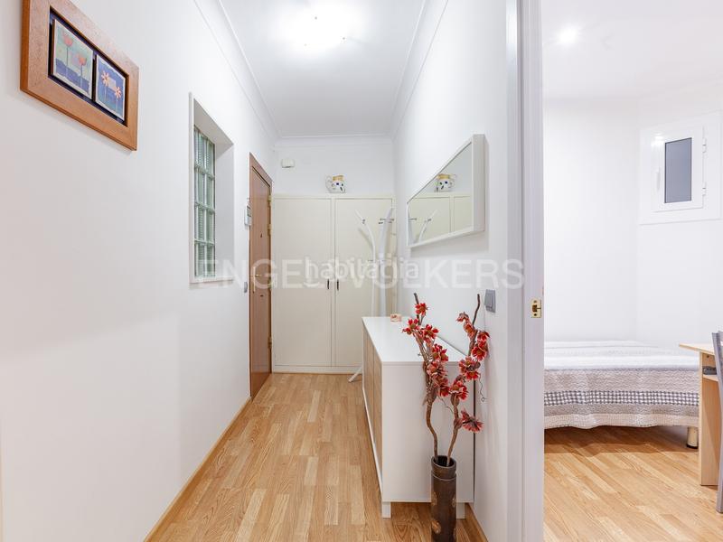 Foto 8e094a3b-9e60-41fe-8eca-6d6ccff10ad3. Apartamento luminoso piso en eixample esquerra en Barcelona