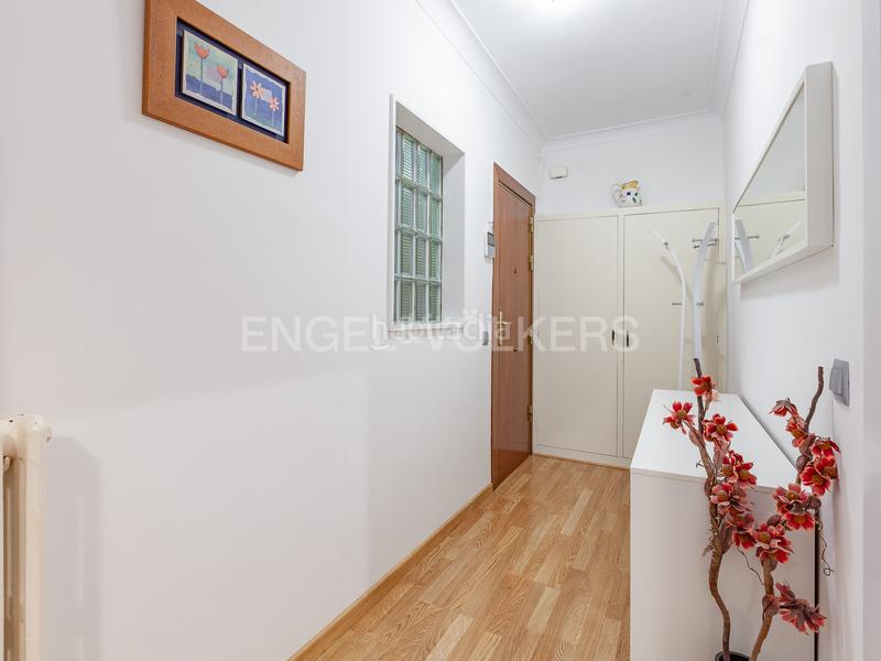 Foto ab45b42a-58f0-42d4-95a2-45abca3e87fd. Apartamento luminoso piso en eixample esquerra en Barcelona
