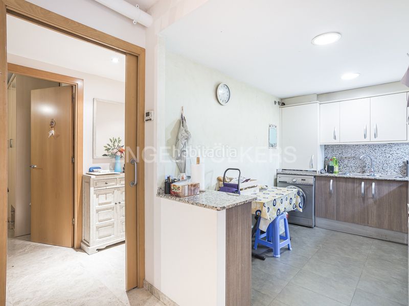 Foto 1d7031d7-833f-42e5-8e77-c0c1a845300f. Pis amb calefacció a Carmel Barcelona