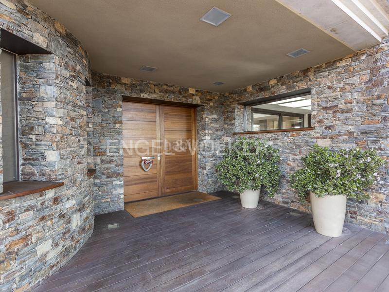 Foto c9e4383b-2bdf-4c77-83a8-f86672d6a383. Masía un lugar mágico y confortable con vistas a montserrat en Collbató