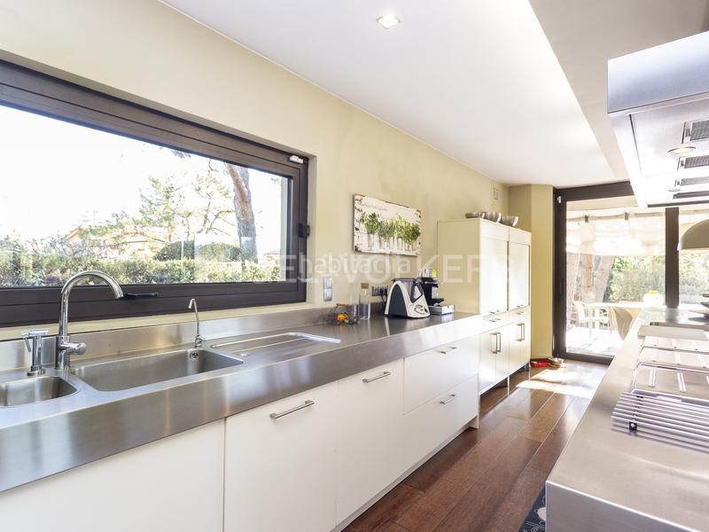 Foto e7ca7b48-b5fc-4959-8459-4de2479f7b35. Masía un lugar mágico y confortable con vistas a montserrat en Collbató