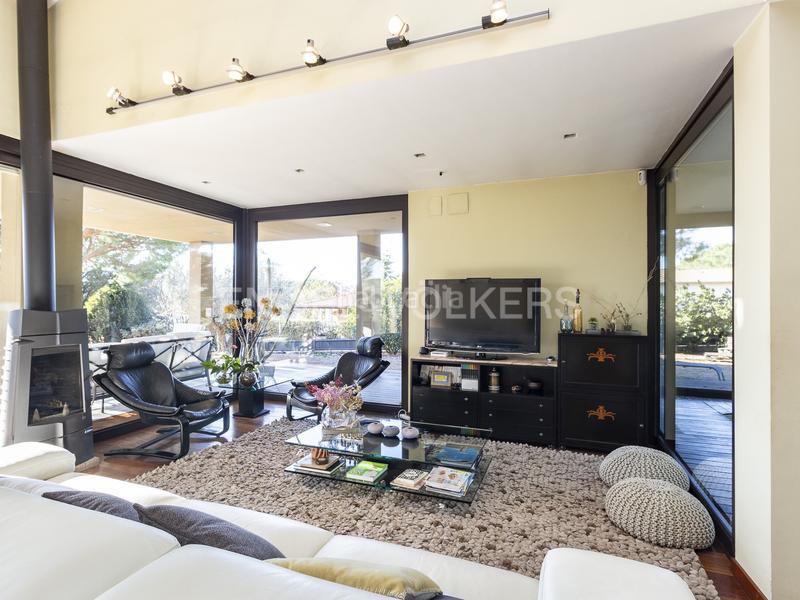 Foto fbd88c10-237d-4bd6-b308-8f7cc254747d. Masía un lugar mágico y confortable con vistas a montserrat en Collbató