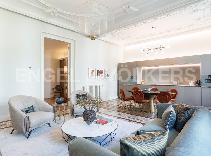Foto ca6745da-61f7-4dae-80f3-0c8c78283498. Alquiler apartamento alquiler apartamento de lujo en casa burés en Barcelona