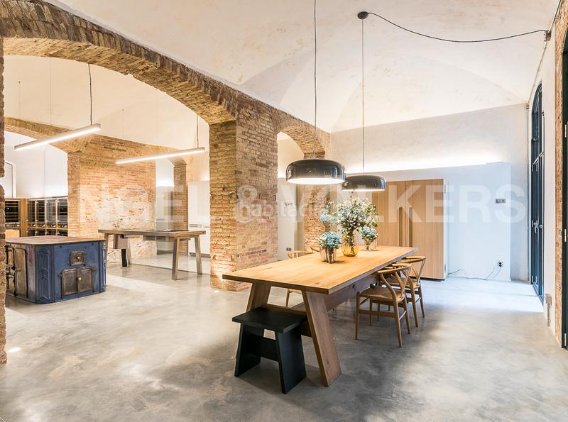 Foto ddf7ee02-d4d1-4b73-8300-461c39de867f. Alquiler apartamento alquiler apartamento de lujo en casa burés en Barcelona