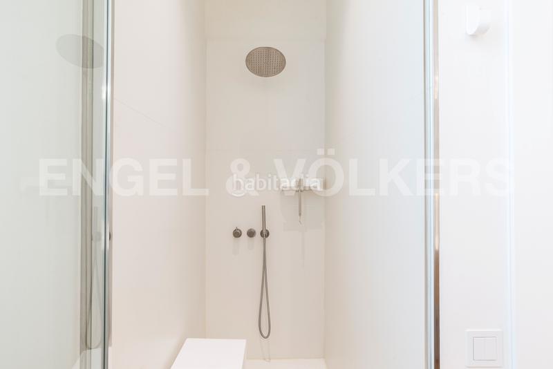 Foto 23578711-75f7-4b5e-b6f6-4f86828c3742. Miete appartement mit heizung pool in Dreta de l´Eixample Barcelona