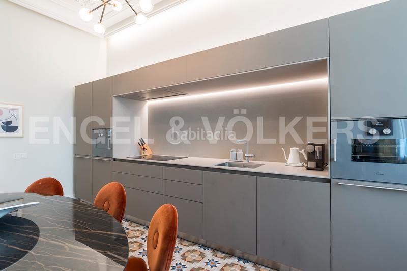 Foto 0ab0df50-5383-4784-b021-846ce4be1624. Rent apartment with heating pool in Dreta de l´Eixample Barcelona