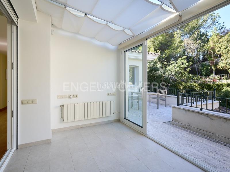 Foto 377d97b4-3a97-42a9-aafd-e17f94e80116. Casale con riscaldamento parcheggio piscina in Can Girona - Terramar - Vinyet Sitges