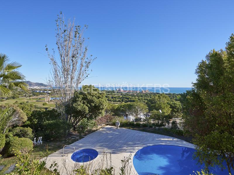 Foto 60237f96-f5bc-4f26-851a-0254b0bf4ad3. Casale con riscaldamento parcheggio piscina in Can Girona - Terramar - Vinyet Sitges