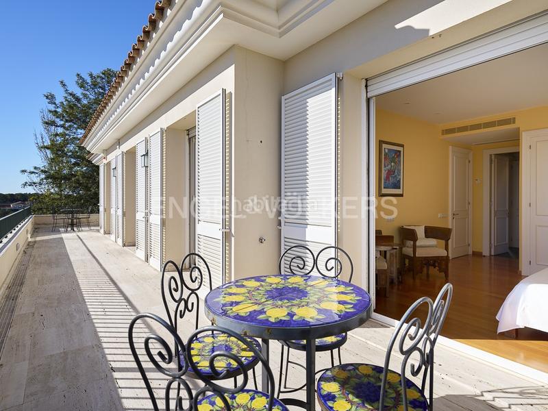 Foto b6271aba-b146-4bba-b582-dc60245afc39. Casale con riscaldamento parcheggio piscina in Can Girona - Terramar - Vinyet Sitges