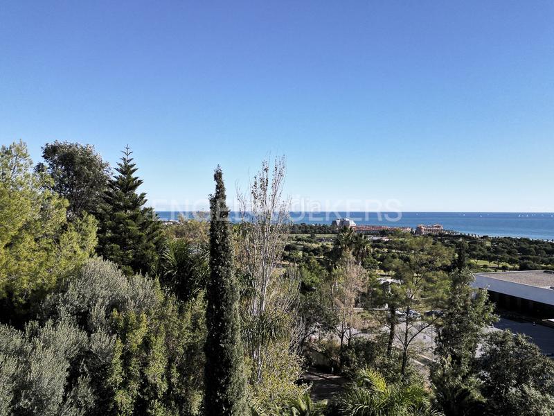 Foto cda41635-51da-408a-bb18-08f657e40d99. Casale con riscaldamento parcheggio piscina in Can Girona - Terramar - Vinyet Sitges