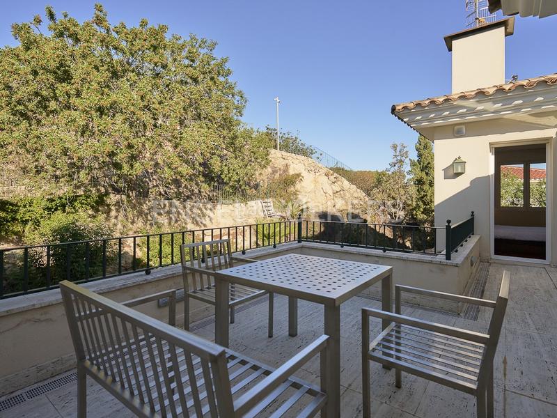 Foto f52f8941-307f-4c09-9536-a129d2e86c83. Casale con riscaldamento parcheggio piscina in Can Girona - Terramar - Vinyet Sitges