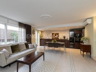 Appartement  Calle tenerife. Espectacular dúplex reformado con parking en parc de les aiges