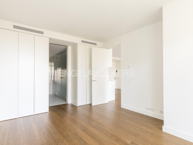 Foto 220d53f6-8928-4245-8e3e-cb5de6c18770. Apartament amb calefacció aparcament piscina a Besòs - Maresme Barcelona