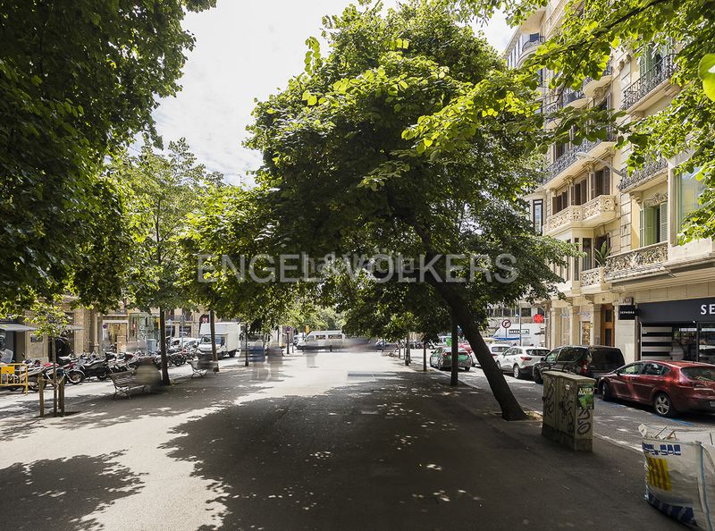 Foto 688f0635-3a19-4e8c-841f-d2941e8dd480. Pis amb calefacció a Dreta de l´Eixample Barcelona