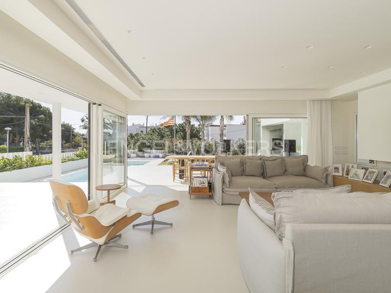 Foto 7cbf0f29-949c-428e-ac40-7c7d4e021a45. Casa amb calefacció aparcament a Can Girona - Terramar - Vinyet Sitges