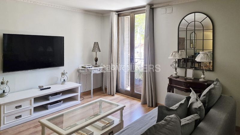 Foto 45f19cf0-3946-4231-a7ff-39f24b0234e1. Pis amb calefacció a Gòtic Barcelona