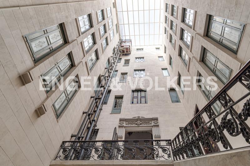 Foto b29fa7b6-5ac5-4a79-91b6-3c7dc8f3ca35. Rent penthouse with heating in Dreta de l´Eixample Barcelona