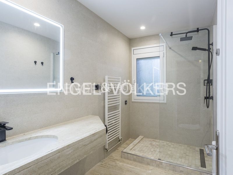 Foto 7ff89f19-ea7a-40ed-bb47-bdf0431aa755. Casa amb calefacció aparcament piscina a Centre Vendrell (El)