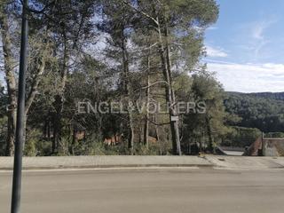 Residential Plot in Begues. Fabuloso terreno semi llano en begues parc bajo