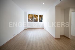 Apartament a El Poble Sec - Parc de Montjuïc. Piso recién reformado, todo exterior