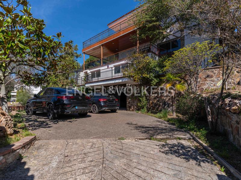 Foto 0aa113cc-5bb6-4093-bdf4-50909fffe453. Casa con riscaldamento parcheggio piscina in Argentona est Argentona