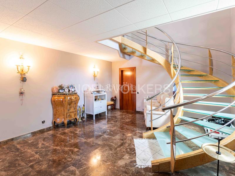 Foto 10454d2d-d1dd-4e42-9443-c9557573a604. Casa con riscaldamento parcheggio piscina in Argentona est Argentona