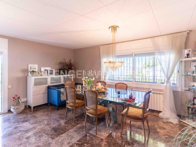 Foto 3576d27a-effd-4e0b-87b6-8a009ab6c411. Casa con riscaldamento parcheggio piscina in Argentona est Argentona