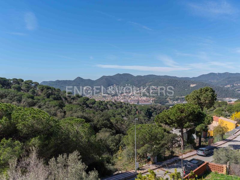 Foto 41658491-8489-4bb9-87ae-5be53c0ec4bf. Casa con riscaldamento parcheggio piscina in Argentona est Argentona