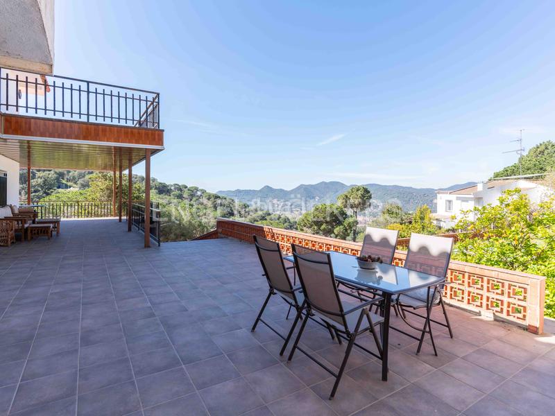 Foto 45919860-fbb0-4099-9853-40161384e4b8. Casa con riscaldamento parcheggio piscina in Argentona est Argentona