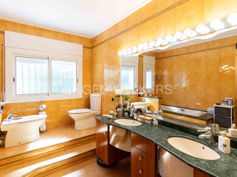 Foto 4be4a128-8d65-4103-b5b0-16115e775246. Casa con riscaldamento parcheggio piscina in Argentona est Argentona