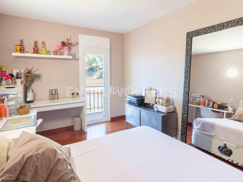 Foto c3d7ab0c-b440-4d15-9437-8f45e9e0e531. Casa con riscaldamento parcheggio piscina in Argentona est Argentona