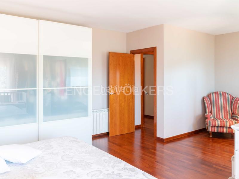 Foto c66b9ab3-b7c9-4d4a-8f11-99f6aa2c121d. Casa con riscaldamento parcheggio piscina in Argentona est Argentona