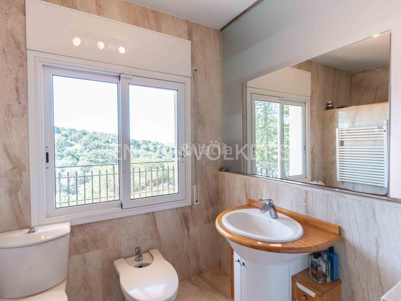 Foto dd6f2448-0eb1-4cb0-b5c1-f38fa58bcc8d. Casa con riscaldamento parcheggio piscina in Argentona est Argentona